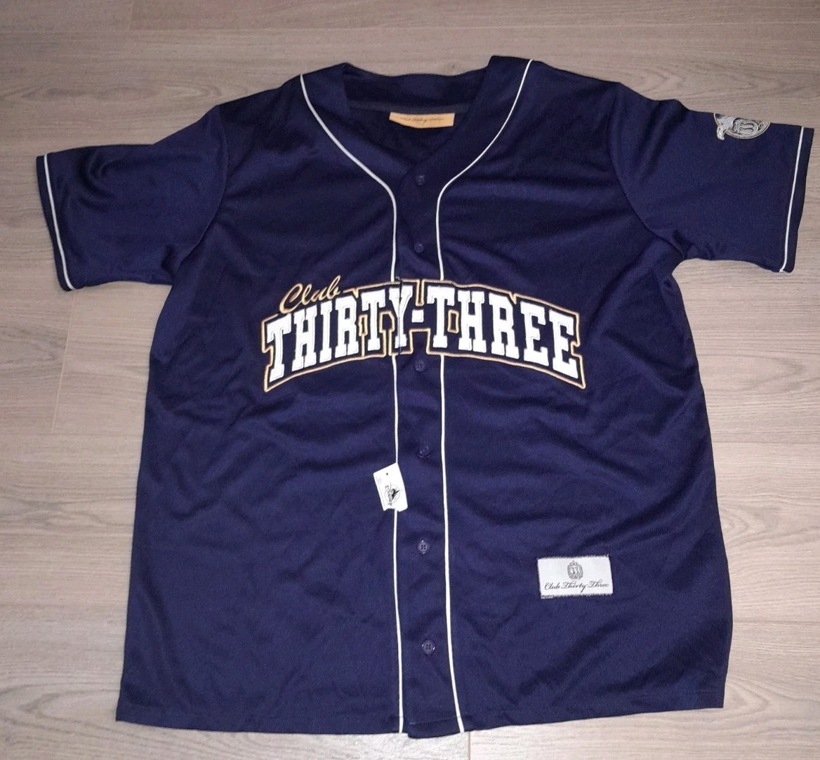 DISNEYLAND CLUB 33 HAUNTED MANSION ALFRED THE VULTURE BASEBALL JERSEY NEW W TAG