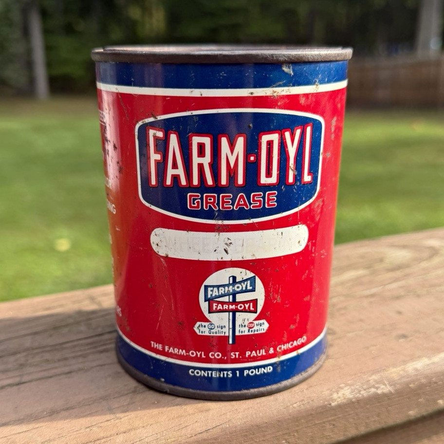 Vintage 1940s-1950s Farm-Oyl Grease 1 Lb Can St. Paul Chicago - 60% Full