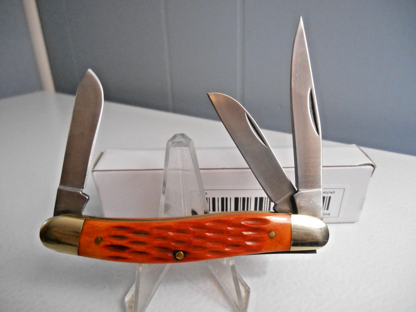 UNBRANDED 3 BLADE BONE STOCKMAN POCKET KNIFE NEW IN BOX