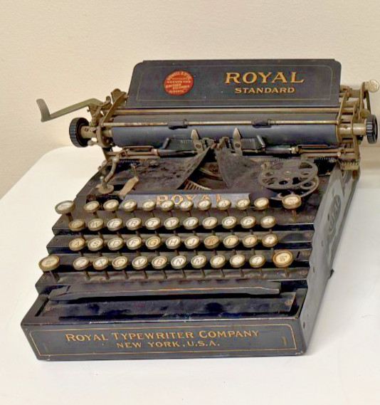 Antique 1910 Royal Model No. 1 Standard Typewriter Flatbed Original Finish