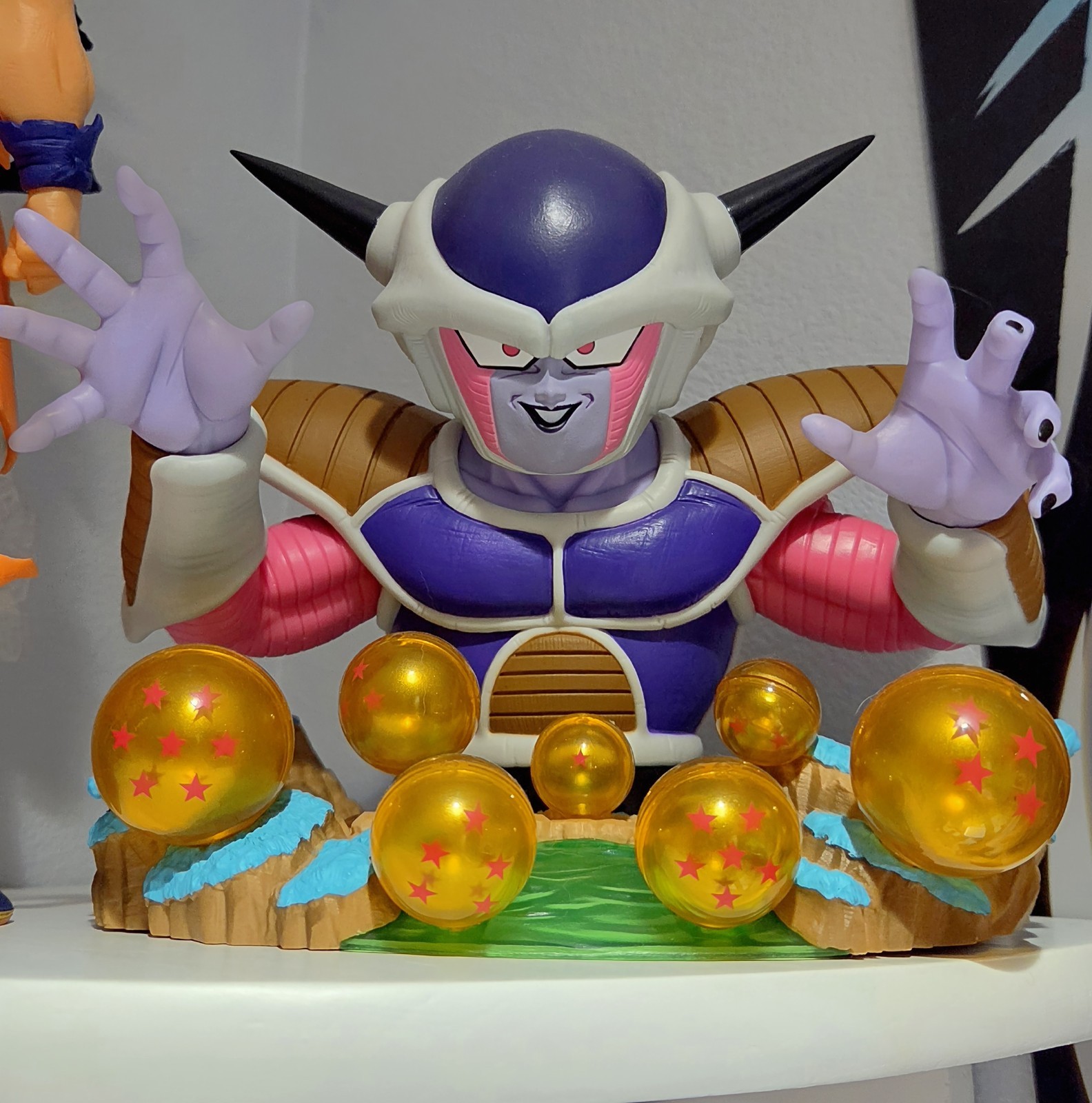 DBZ Ichiban Kuji Vs Omnibus Cross Frieza Diorama Figure & Piccolo S.E.W.