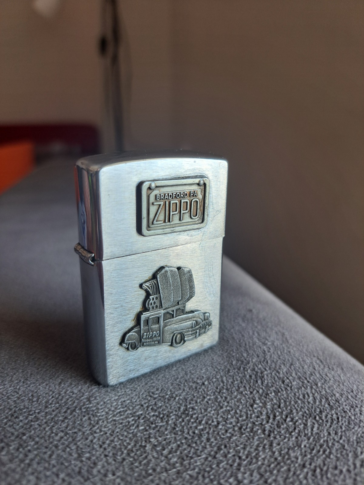 Vintage 1998 Zippo Car COTY Lighter Bradford PA Emblem XIV 