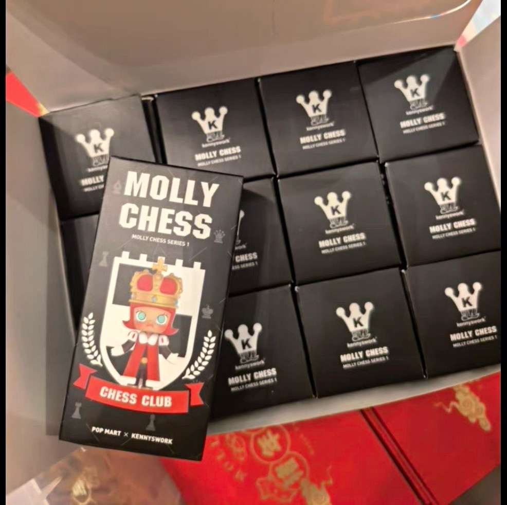 POP MART Molly Chess Blind Box Vinyl Figure Chess Club （Full Case Card Only）