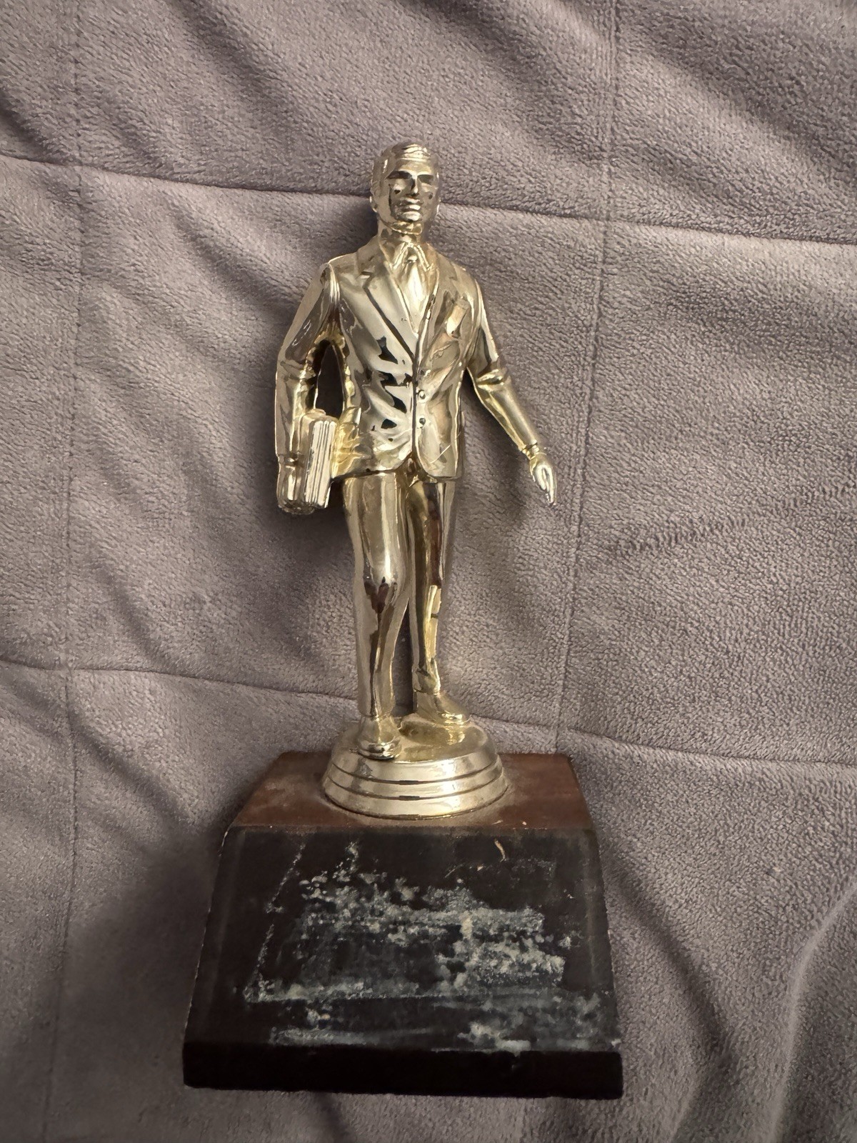 7” Vintage Plastic Salesman Trophy Ameri-craft Retro Decor - No Nameplate