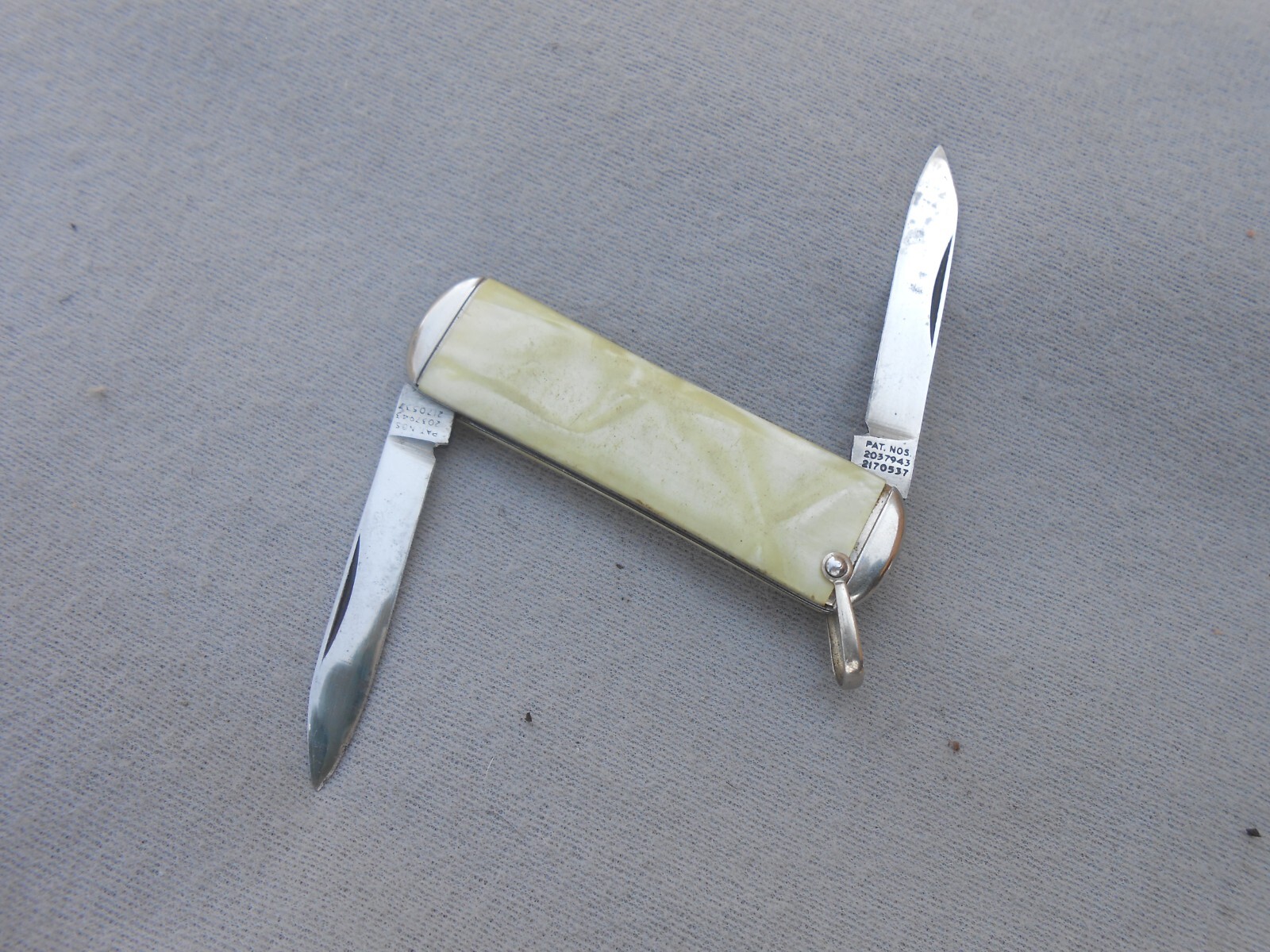 OLD VINTAGE PAT NOS 20379343 2170537 EQUAL END LOBSTER KNIFE KEYCHAIN OR FOB