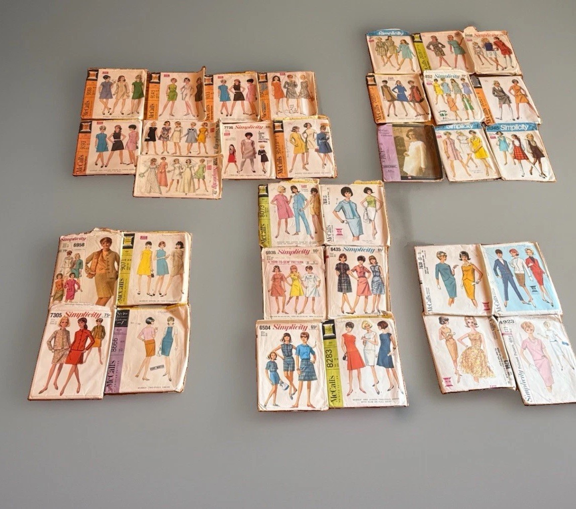 Lot Of 32 MCM 1963-1969 Vintage Uncut/Cut Simplicity & McCall\'s Sewing Patterns