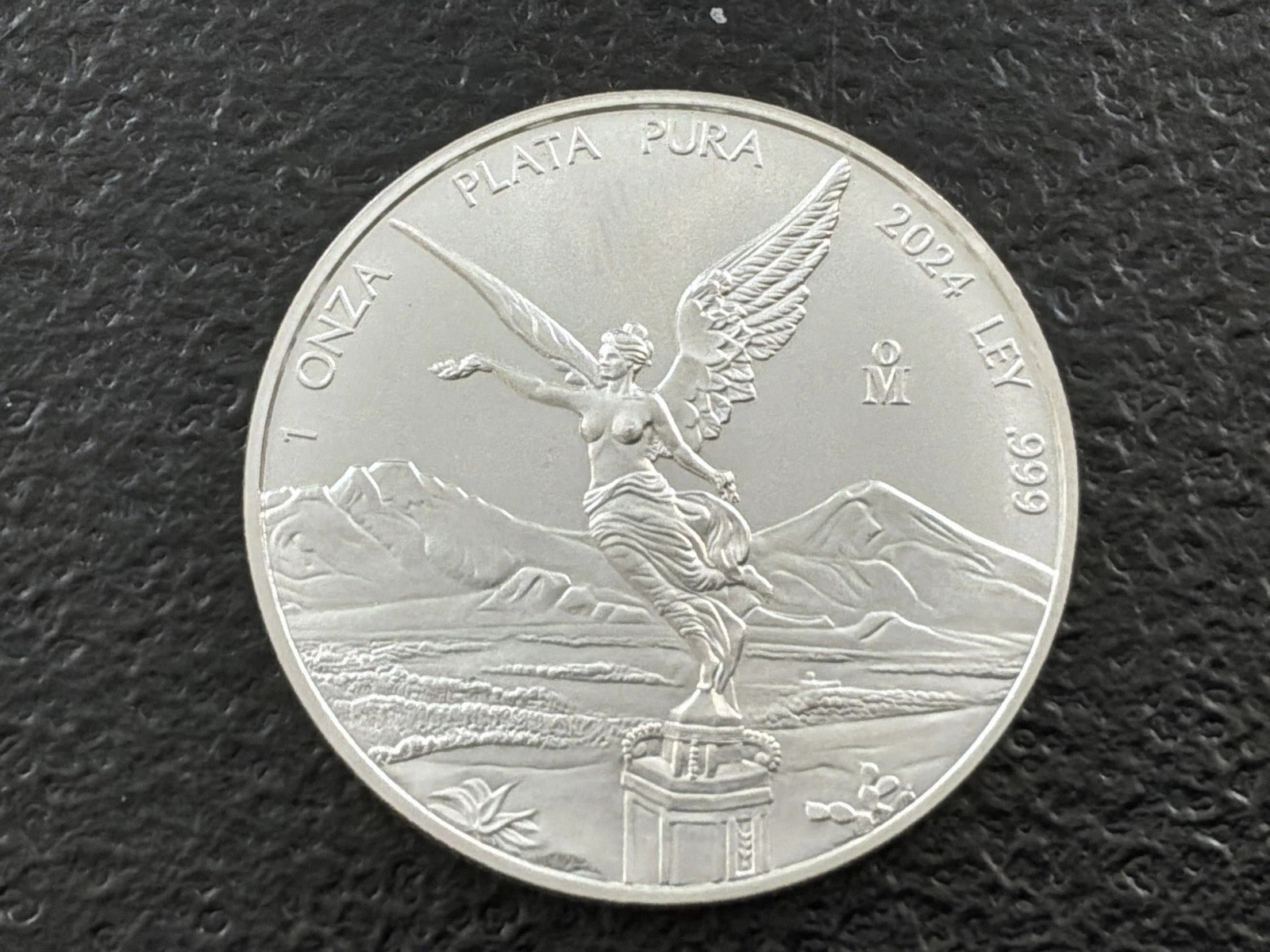 2024 Mexico SiIver LIBERTAD 1 oz-- Quick shipping