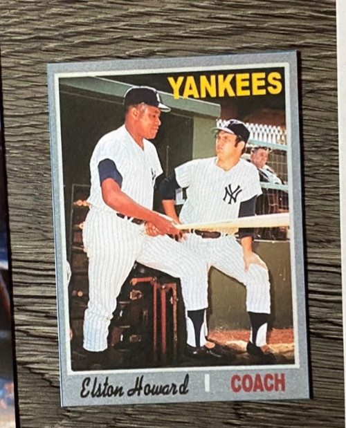 BASEBALL: THURMAN MUNSON - ELSTON HOWARD = 1970 TOPPS STYLE CUSTOM MADE CARD