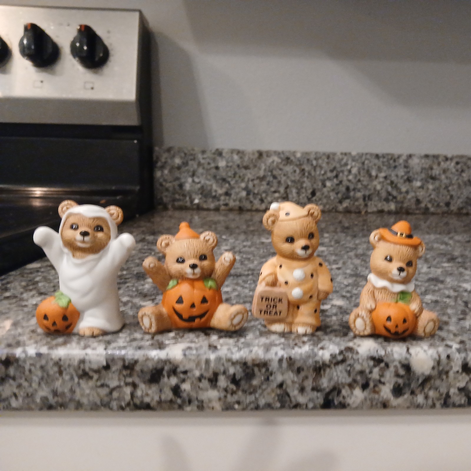 Vintage Halloween Trick or Treat Bears #5311 Set Of 4 Ceramic Homco Figurines