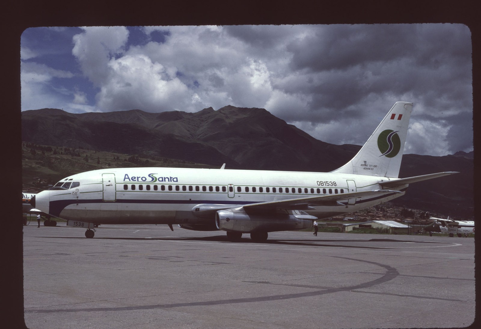 Orig 35mm airline slide Aero Santa 737-269 OB-1538