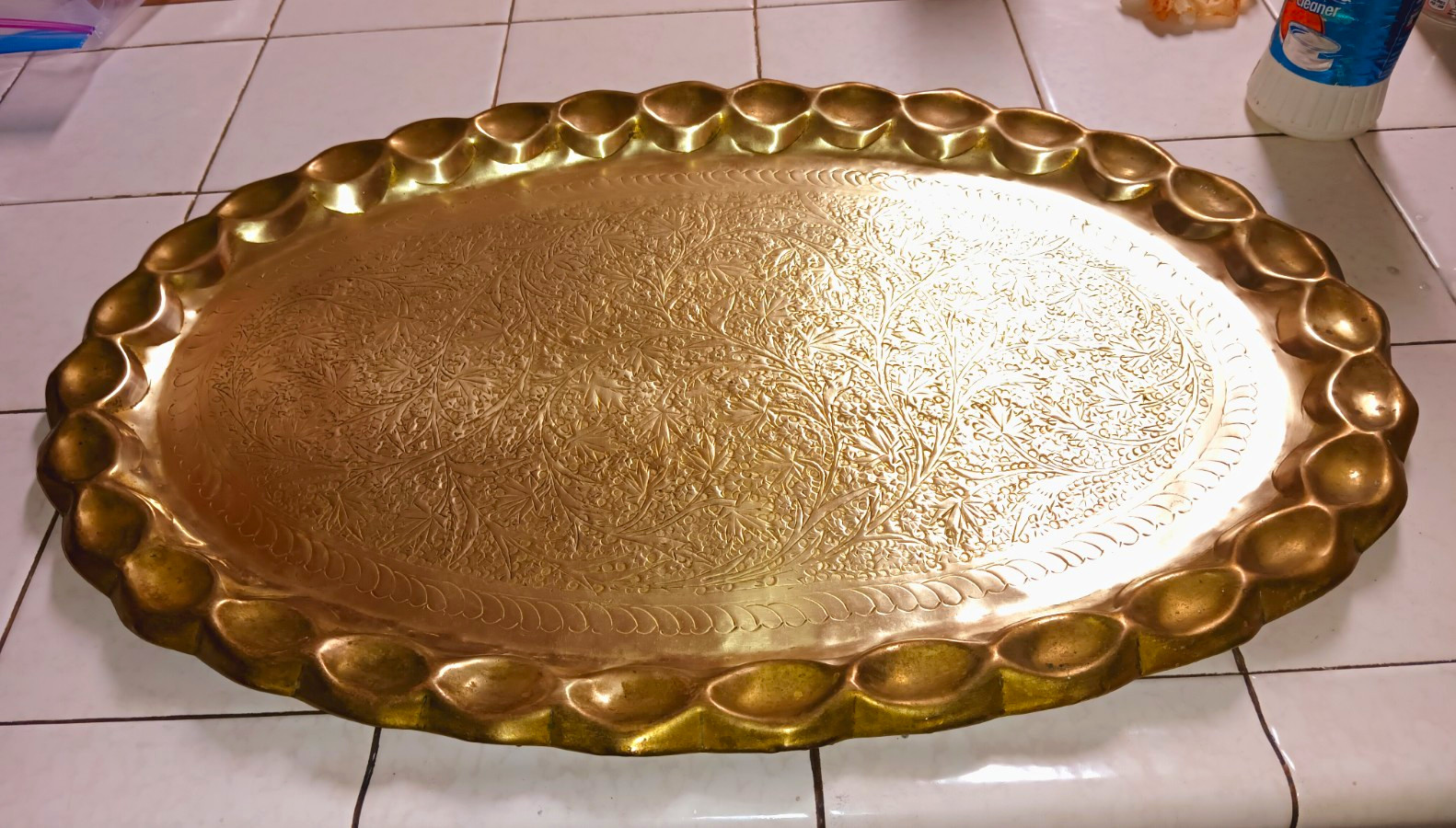 Large Heavy Moroccan Brass Oval Leaf/Floral Metal Serving Tray, 1-Piece Tray Set