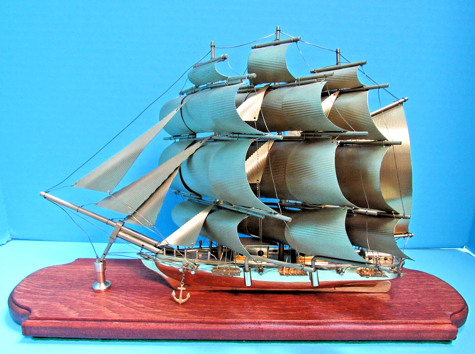 BEAUTIFUL THREE-MASTED BRIGHT BRASS BARQUE SAILING TALL SHIP ON WOOD STAND