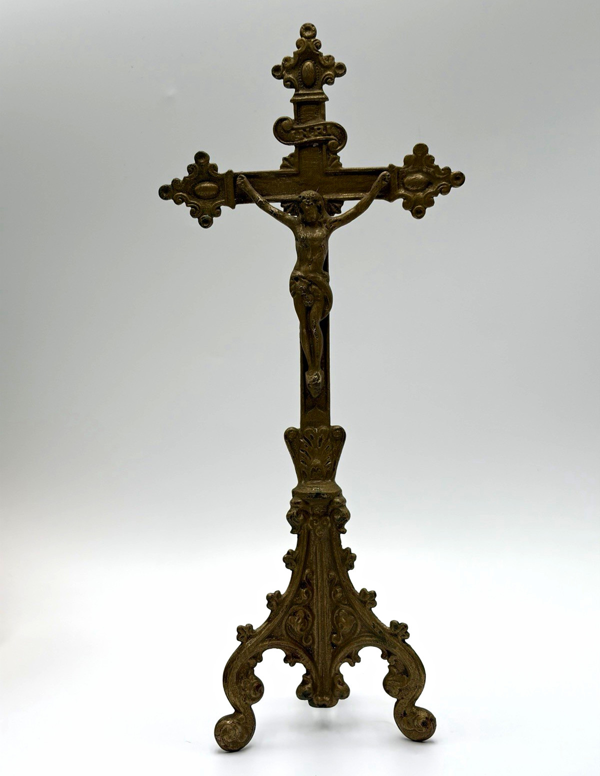 Vintage Ornate 12
