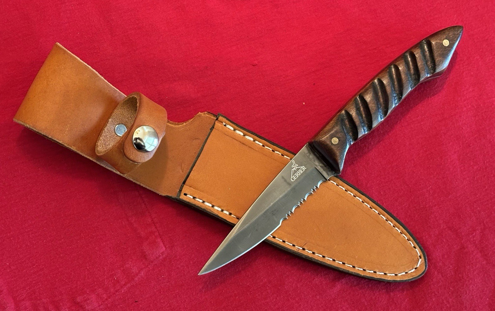 GERBER 440 CUSTOM KNIFE WITH NEW MAHOGANY HANDLE & LEATHER SHEATH-UNIQUE DESIGN