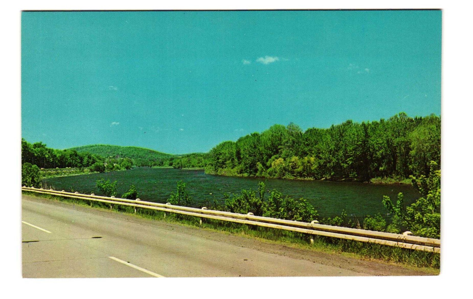 Susquehanna River along Route 17 near Binghamton NY Vintage Postcard Unposted