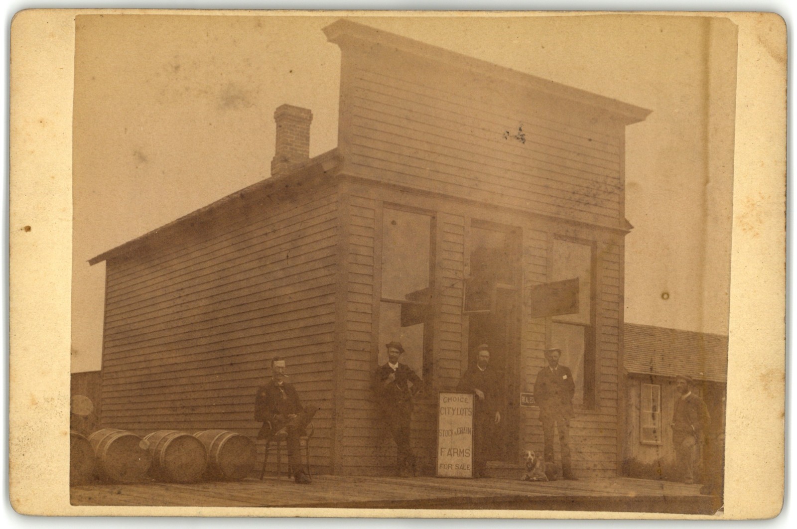 C. 1880s CABINET CARD REAL ESTATE LAND OFFICE MEN & DOG OUTFRONT WILD WEST ERA