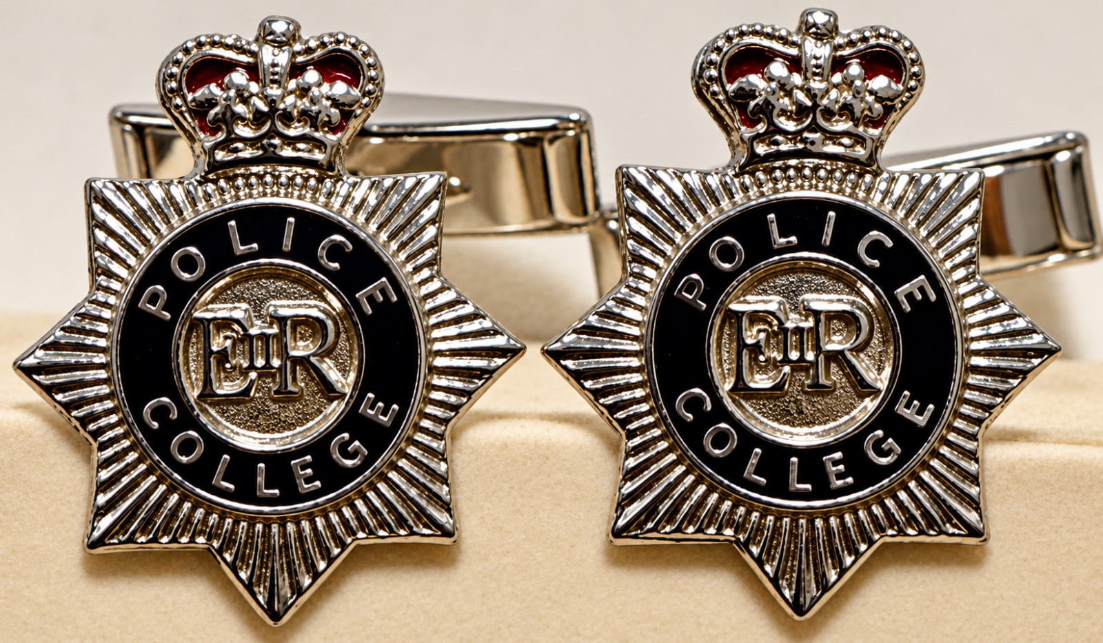 Vintage Australian Police College Cufflinks EII R Wallace Bishop Australia