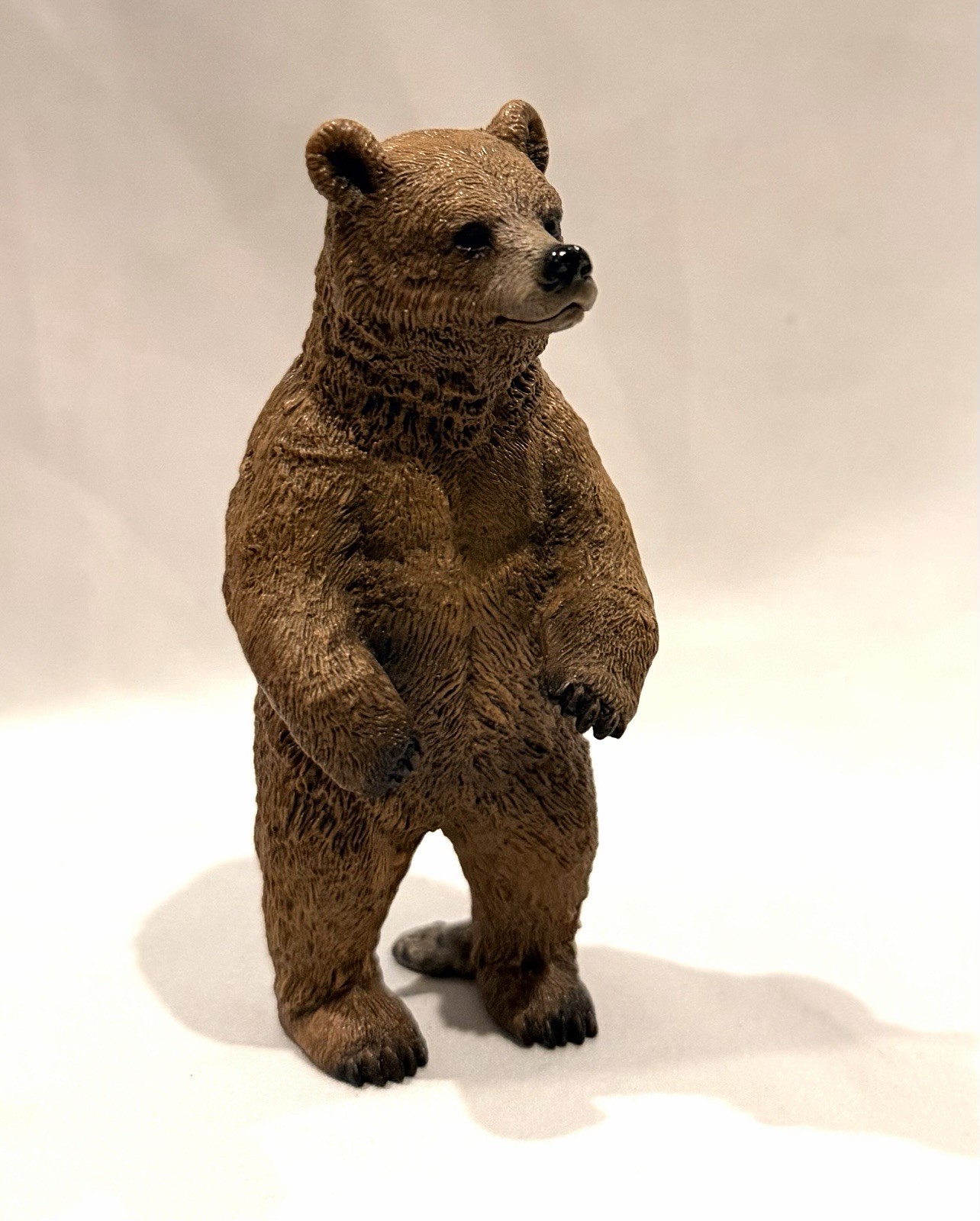 Schleich 14686 Standing Grizzly Bear Figure Brown Wildlife 2012 Retired Toy