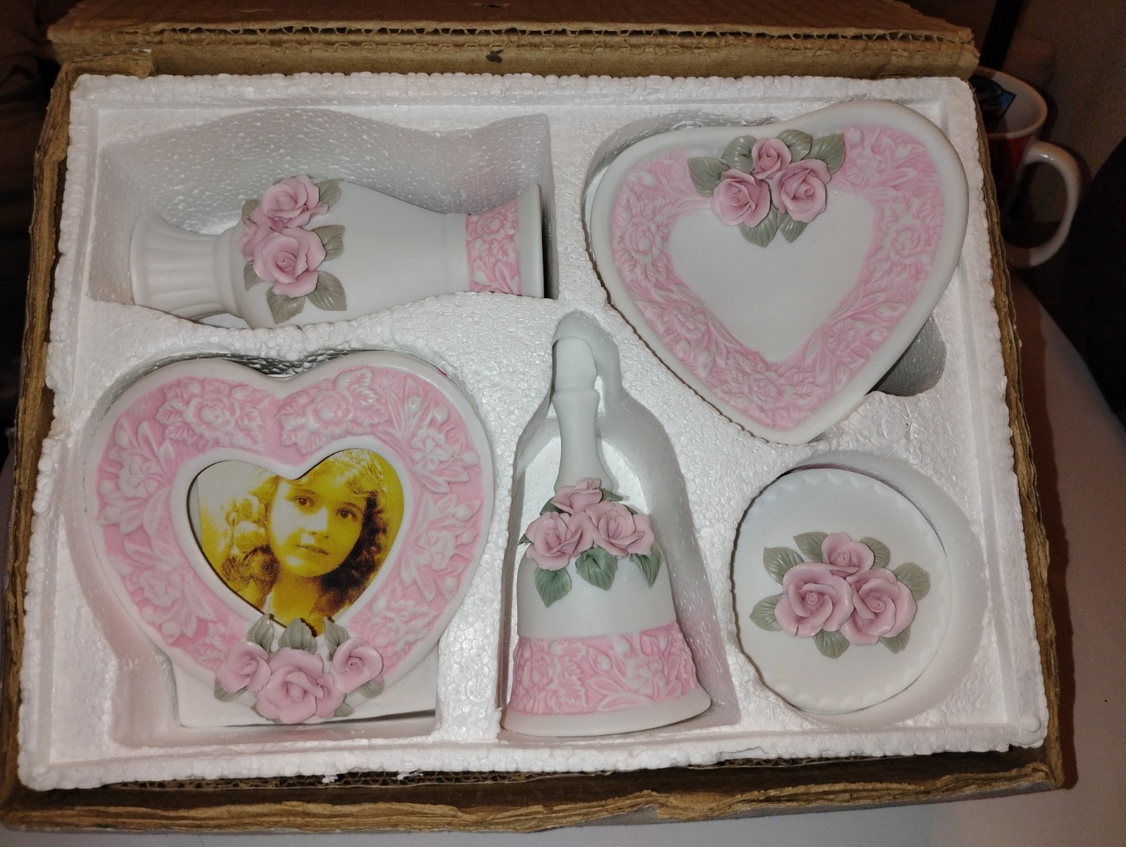 vintage vanity set pink