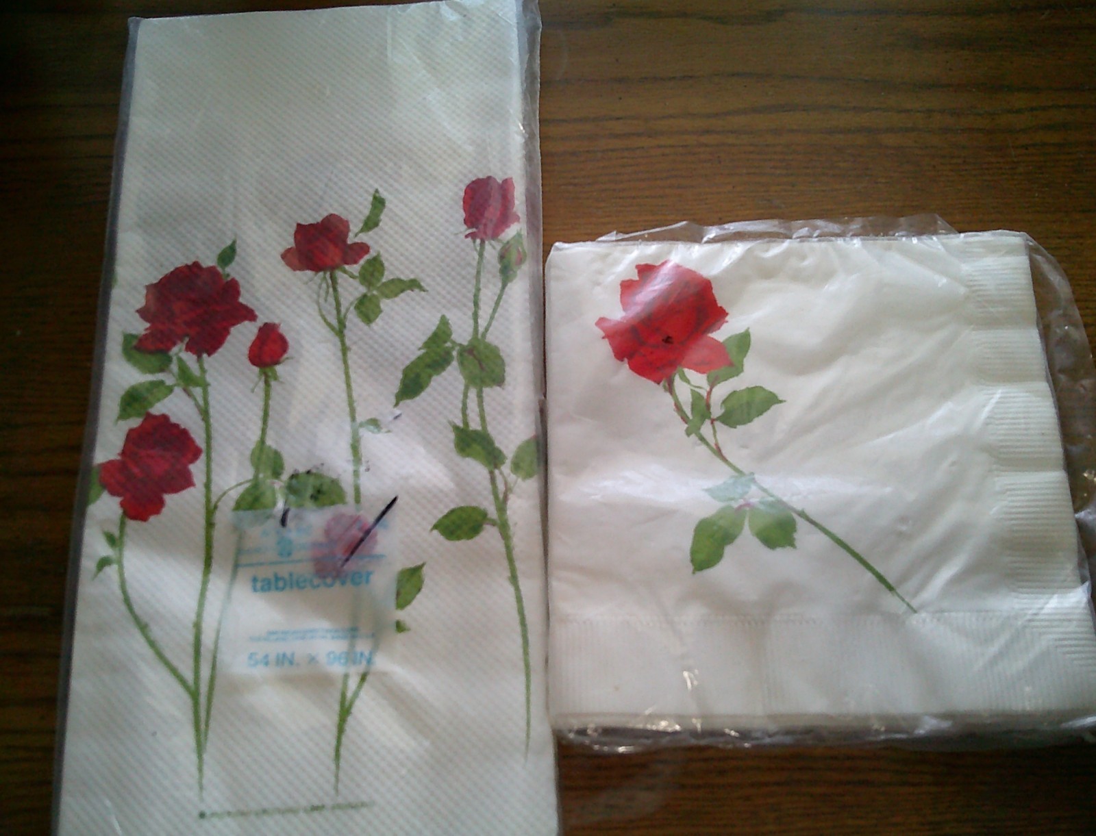 Vintage American Greetings Paper Tablecloth 54x90 & Napkins Red Roses