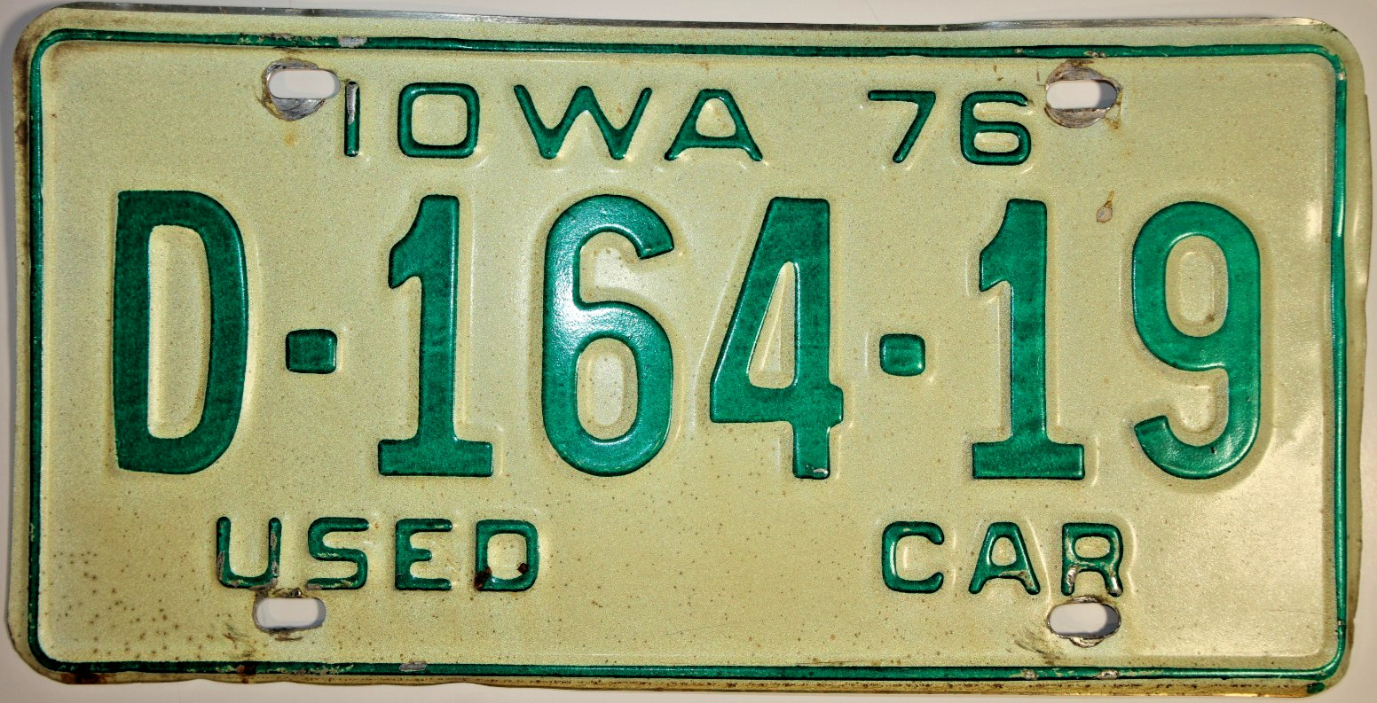 Vintage 1976 Iowa License Plate 