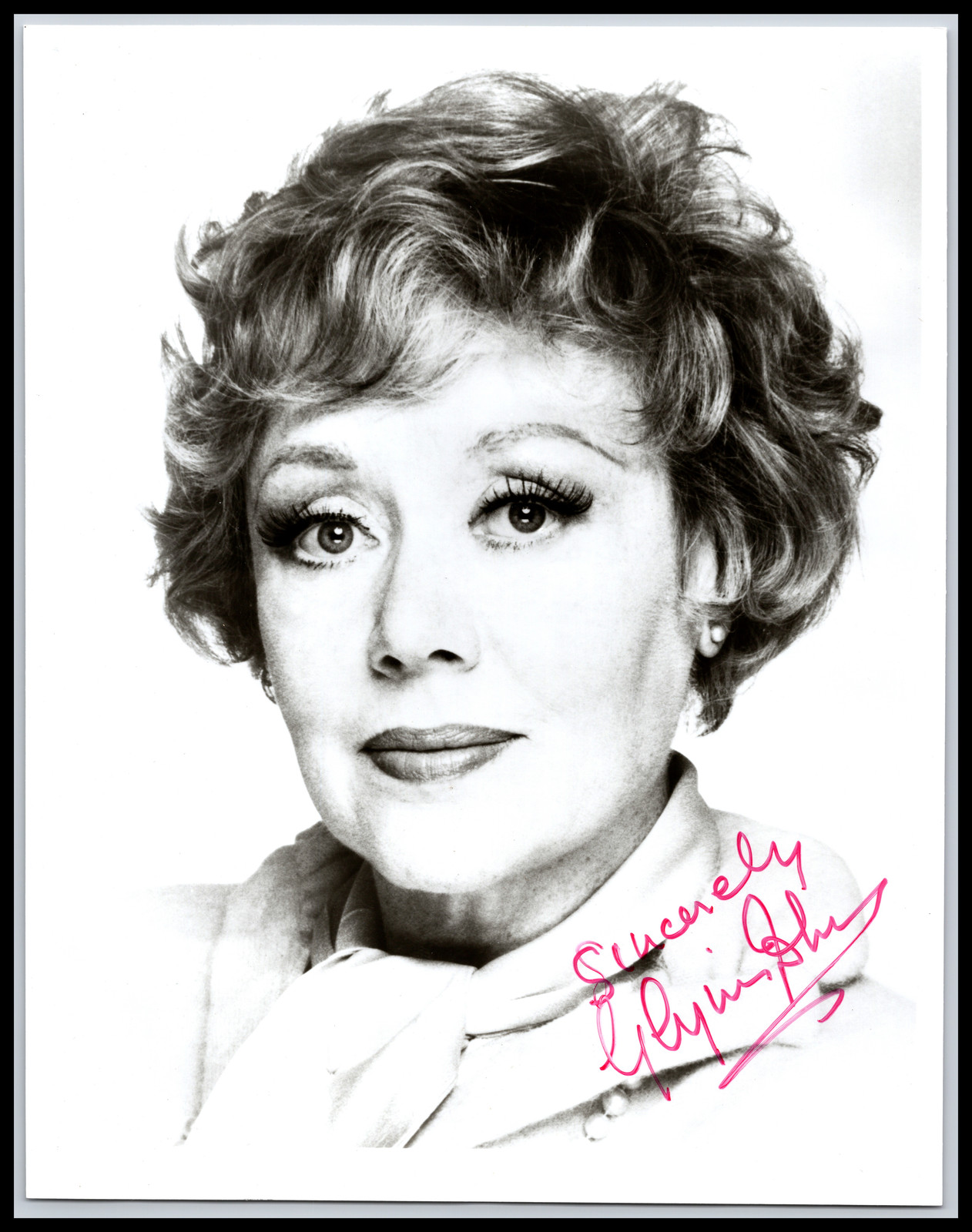 Glynis Johns - Actress - 8x10 Photo - Signed / Autograph