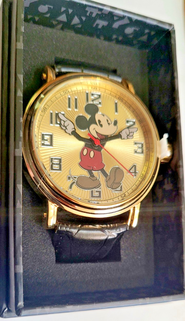Disney Mickey Mouse large faced watch