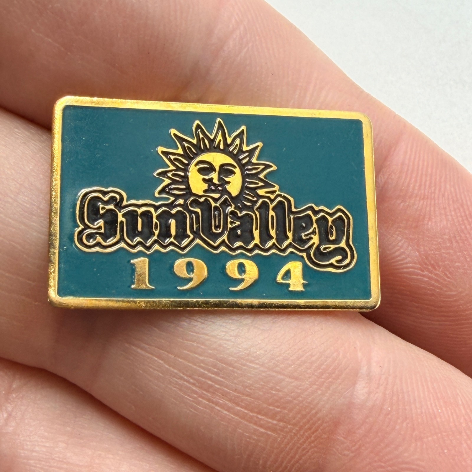 1994 Sun Valley Ski Resort Sun Lapel Pin Enamel Idaho Souvenir Skiing Vintage