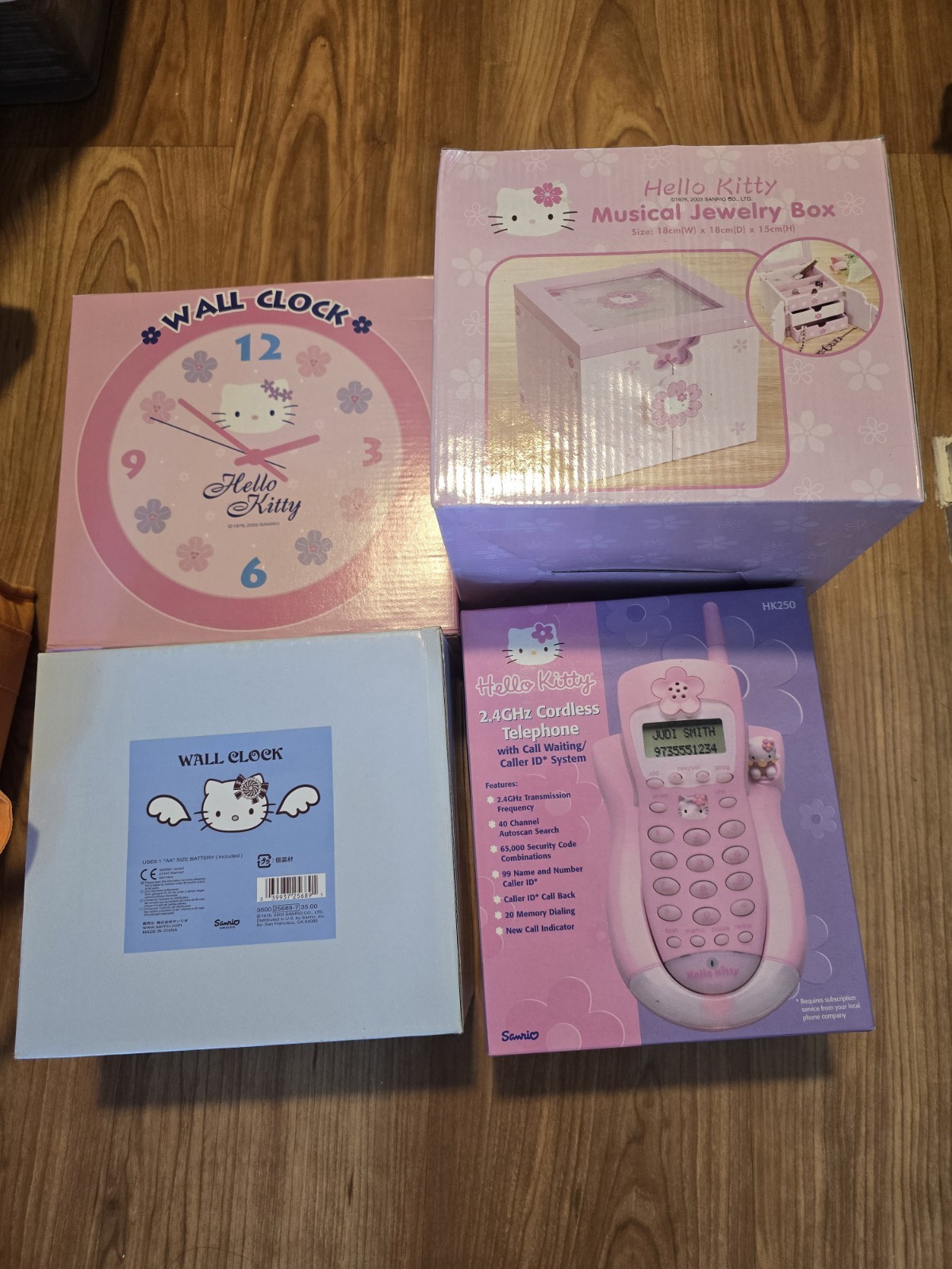vintage hello kitty and friends sanrio Clock Phone Jewelry Box ~send offers~
