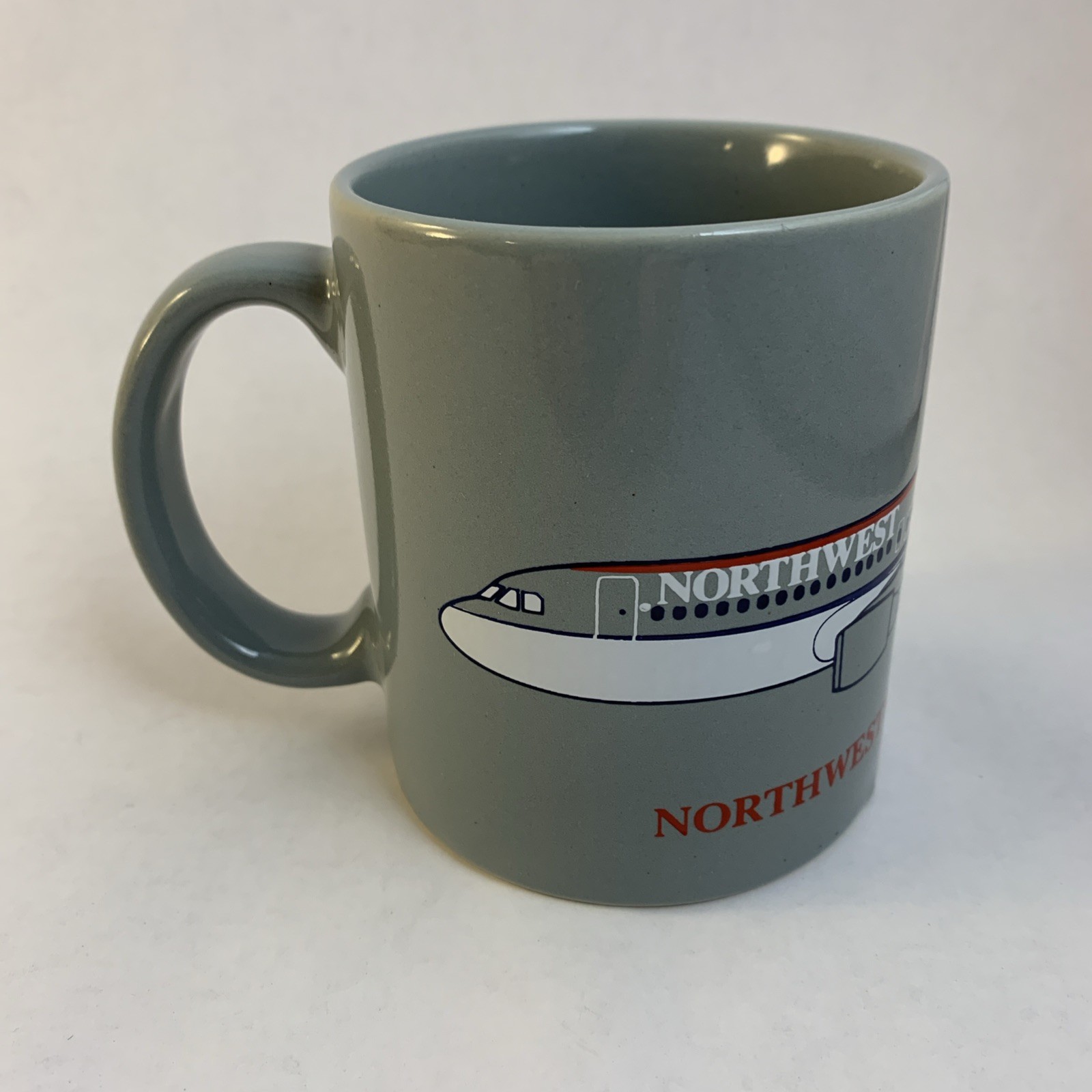 Vintage Northwest Airlines A320 Ceramic Pilot Coffee Mug Cup Tea Plane Aviation