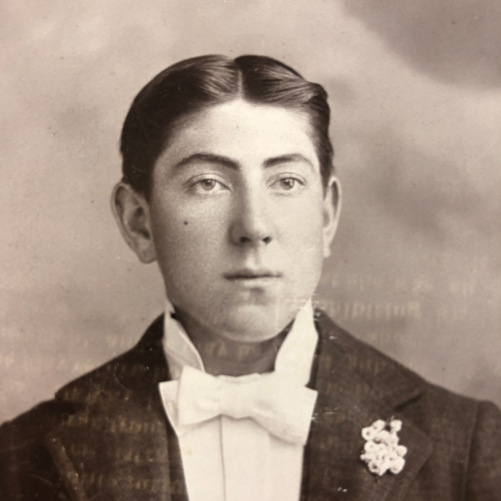 Newark,NJ Antique Photo Cabinet Card Victorian Rich Tuxedo Handsome Young Man