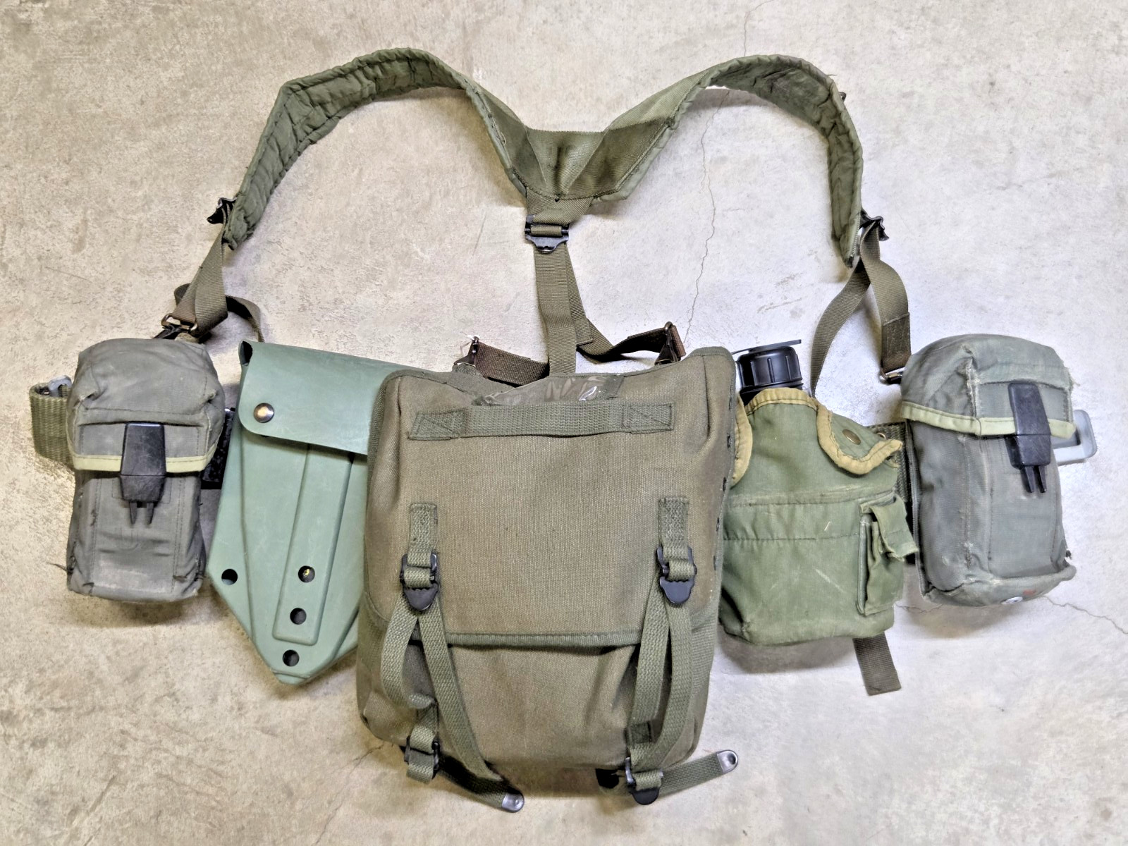 VTG US Army M1956bCanvas Web Gear Combat Field Set Butt Pack Shovel E-Tool Lot
