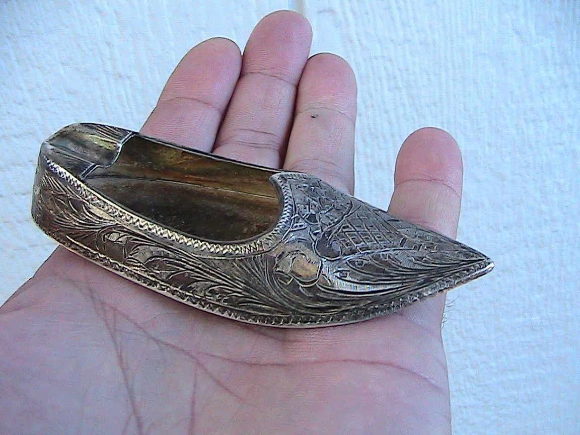 RARE - Antique .800 Hand Tooled Silver Shoe Ashtray - 24.31g