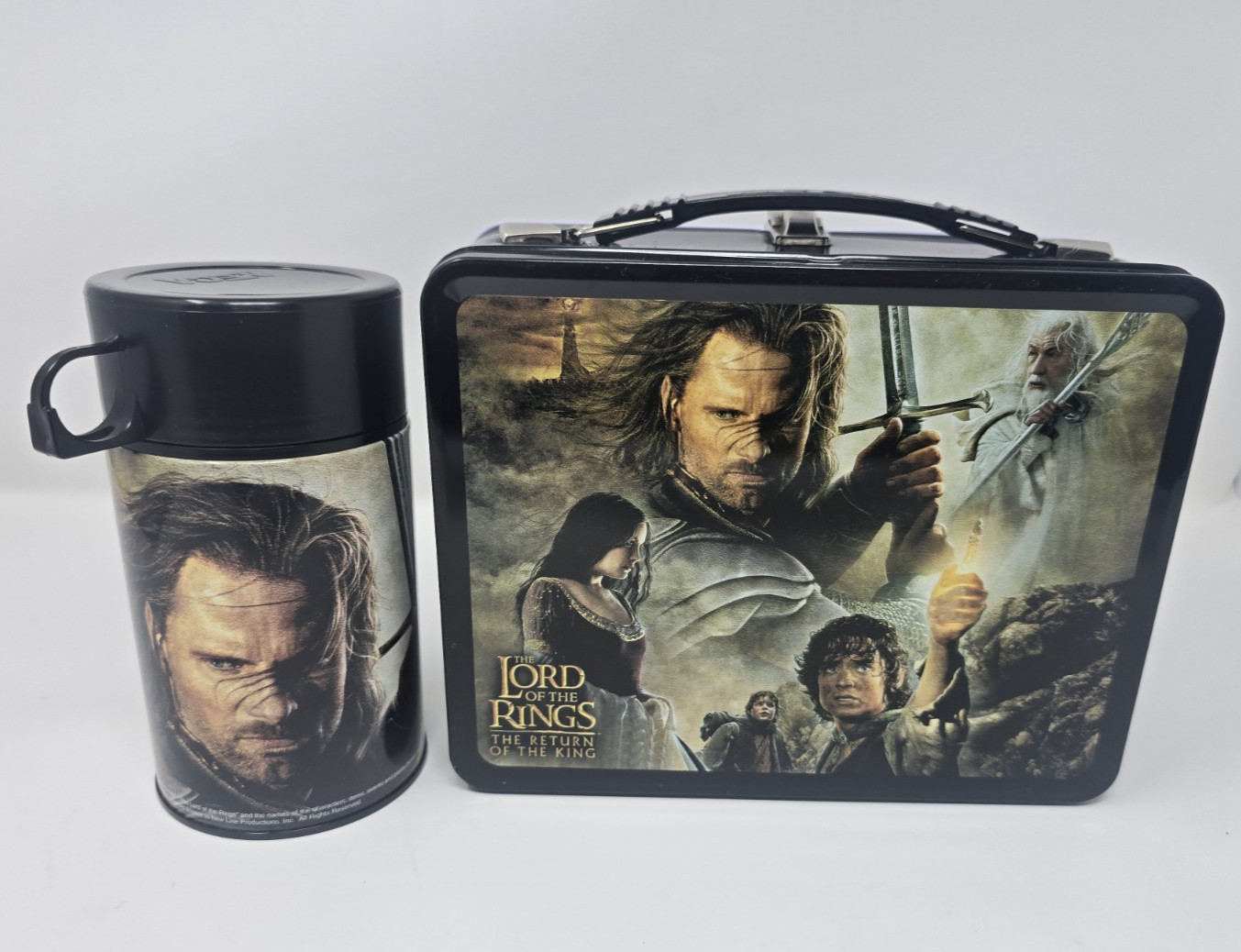 VTG 2005 Lord of the Rings Return of the King NECA Lunch Box with Thermos