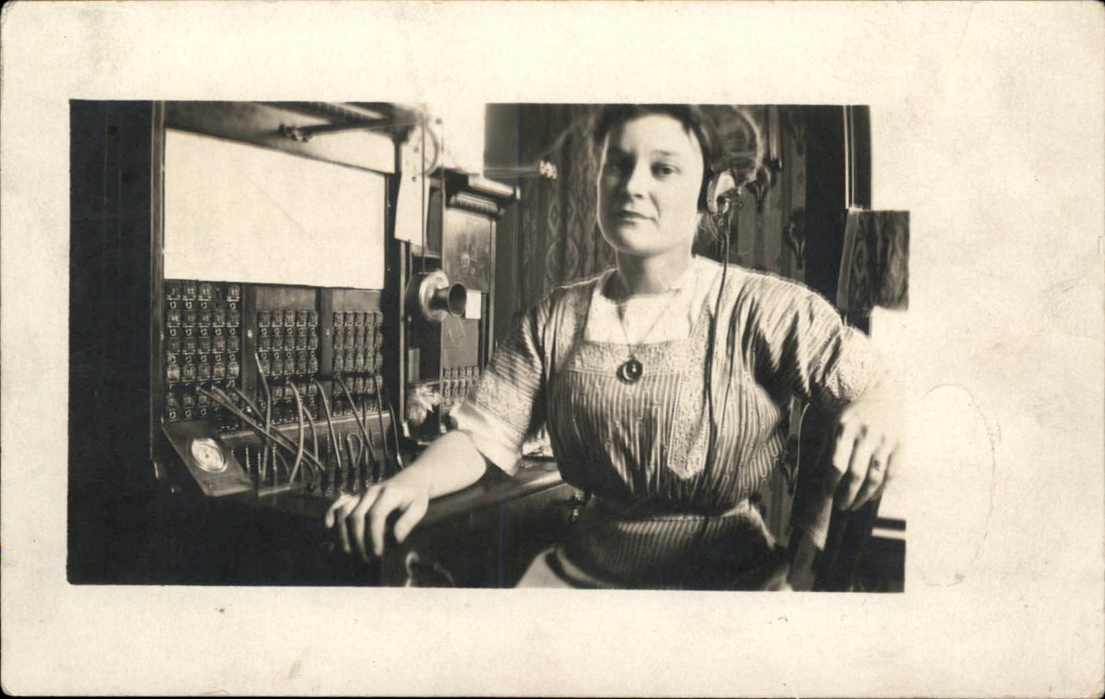 Ida Michigan MI Pretty Woman Telephone switchboard c1910 RPPC Postcard