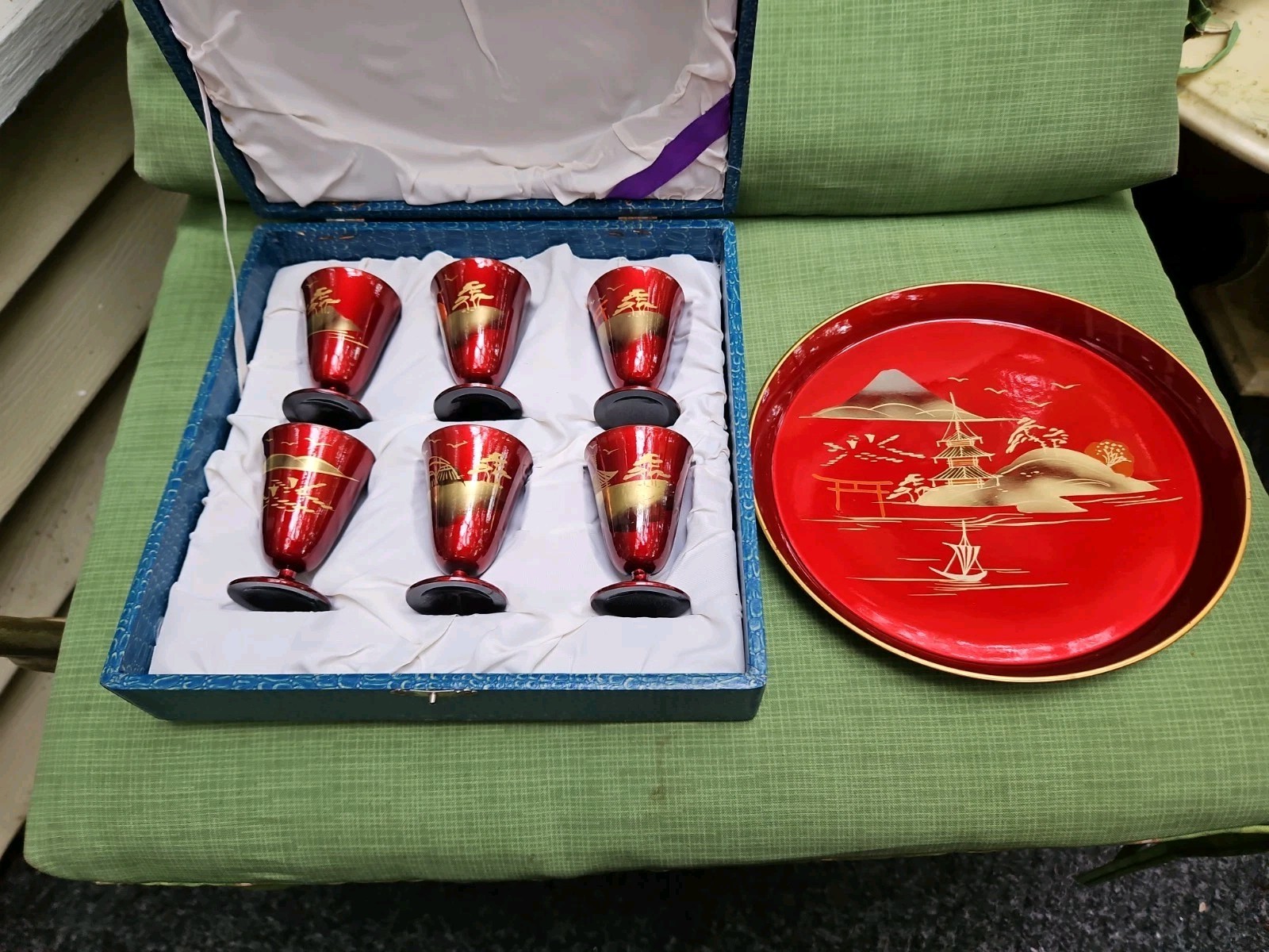 Japanese Aizu Lacquerware Sake Cups Tray Set MT FUJI Red Lacquer Gold Gilt VTG