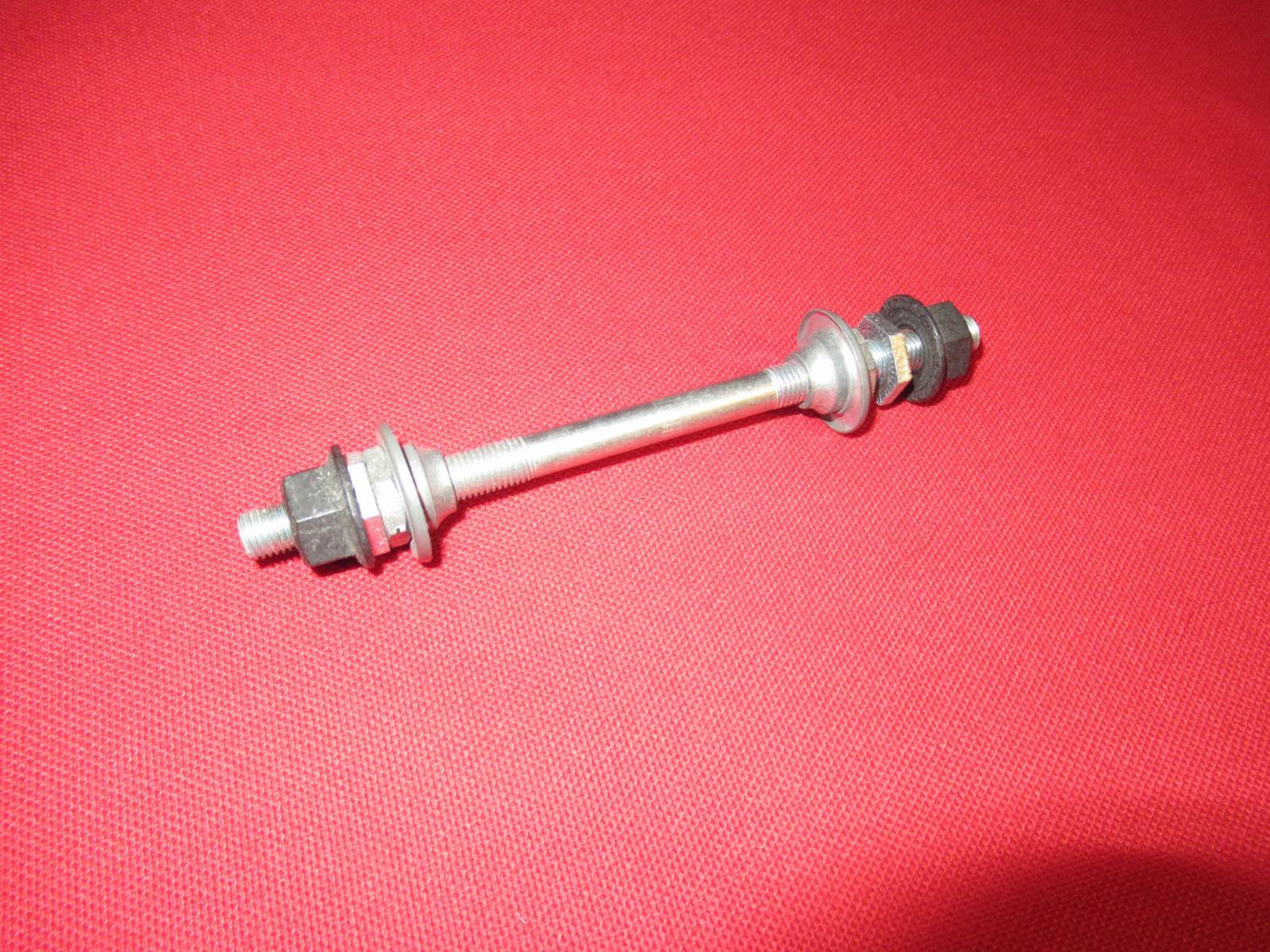 NOS vintage Schwinn #30125 1970's 1980's front axle assembly