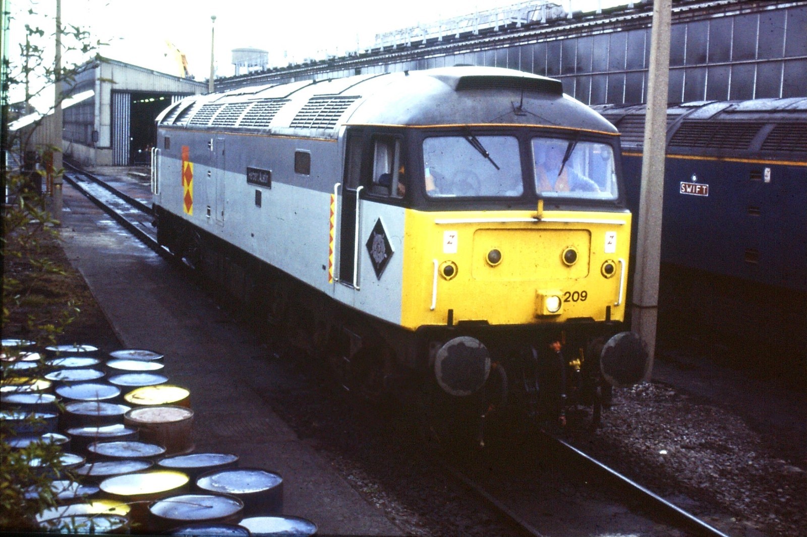35mm Original Colour Railway Slide Class 47 47209 at Tinsley 29.9.90