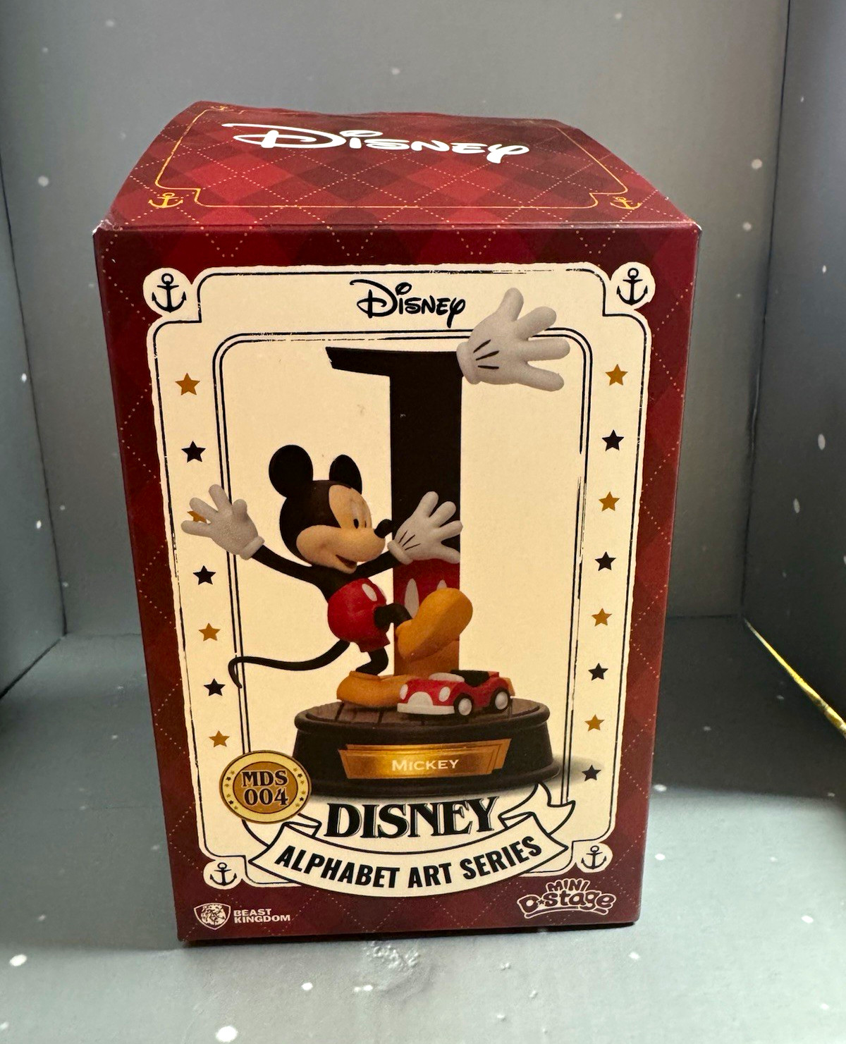 Beast Kingdom Disney Alphabet Art Series Chip 'n' Dale Letter N Figurine 7