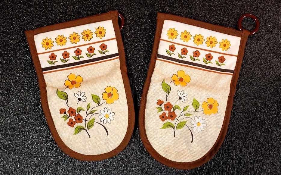 Vintage 70s Floral Oven Mitts Pair Handmade Quilted MCM Kitchen Yellow Orange