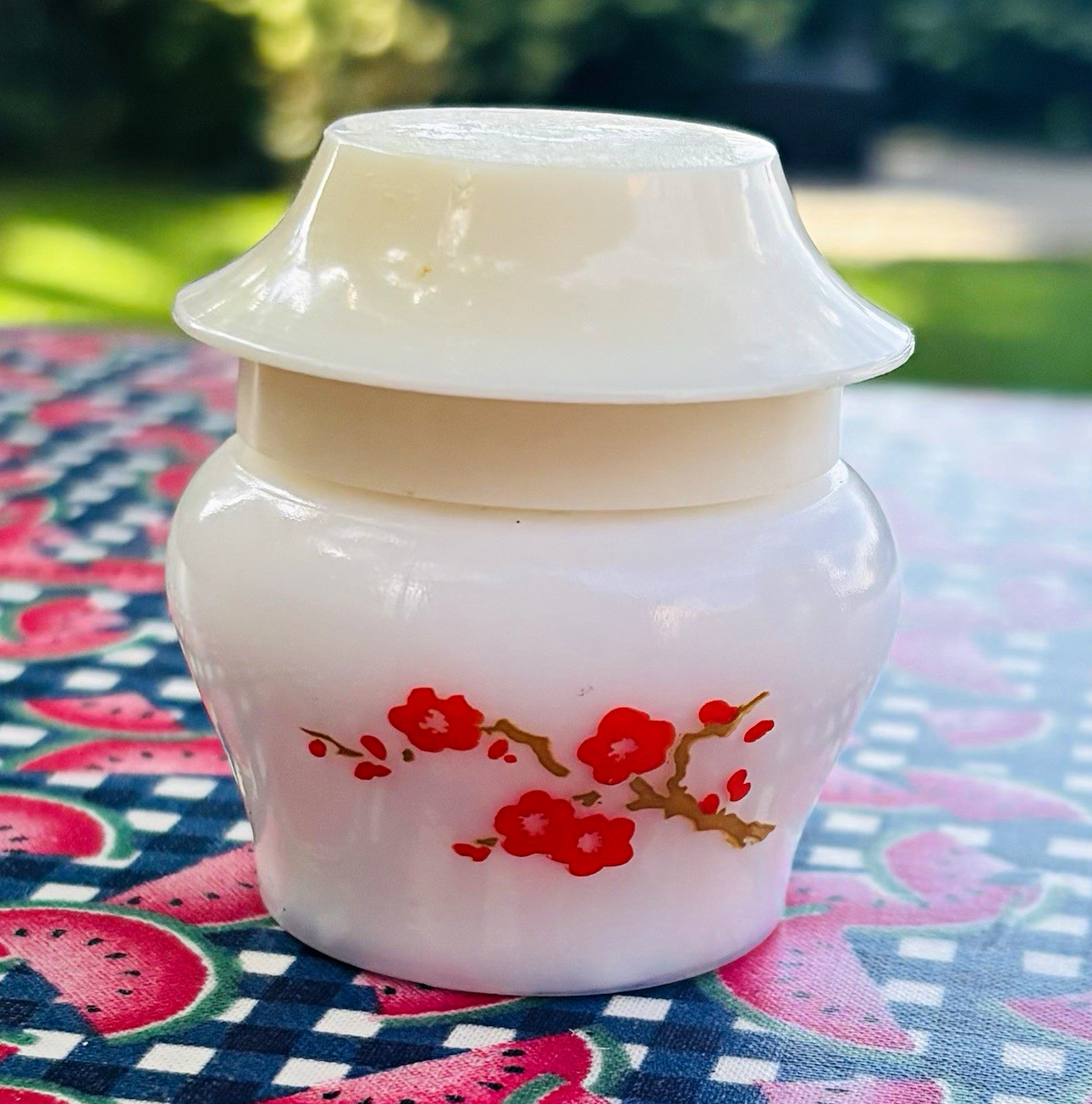 Avon Imperial Garden Cream Sachet Fragrance 1 5/8 oz Jar w/ Lid Floral Design