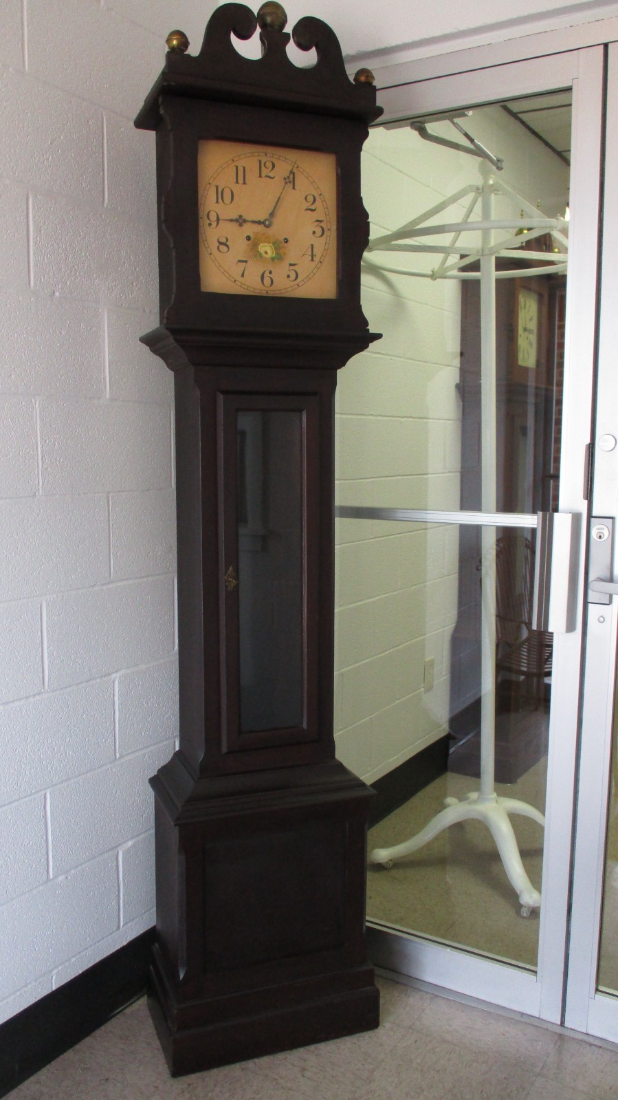 ANTIQUE ITHACA GRANDFATHER CLOCK  8 DAY  TIME & STRIKE  SWAN PEDIMENT TOP  1915