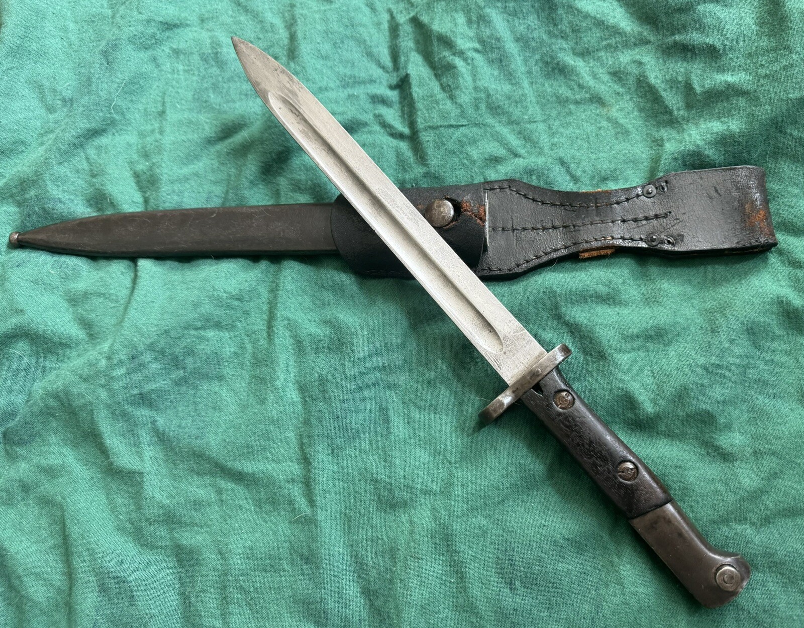 Original Chilean WWI M1912 Austria maker, Bayonet W/ Scabbard W/ Leather Frog.