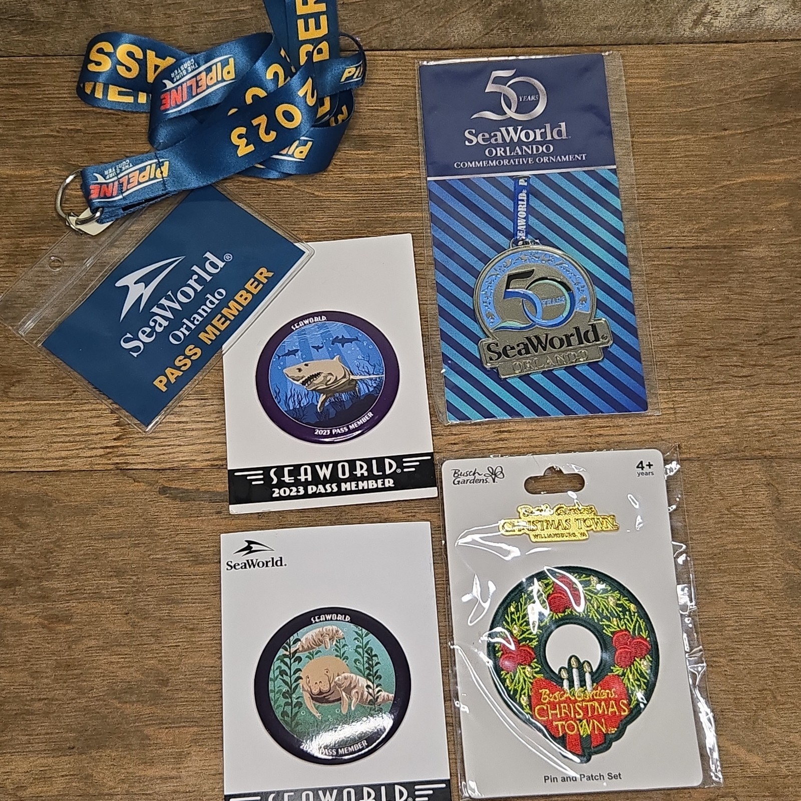 Sea World Busch Gardens Pass Member Exclusive Pin Ornament Lanyard Manatee Shark