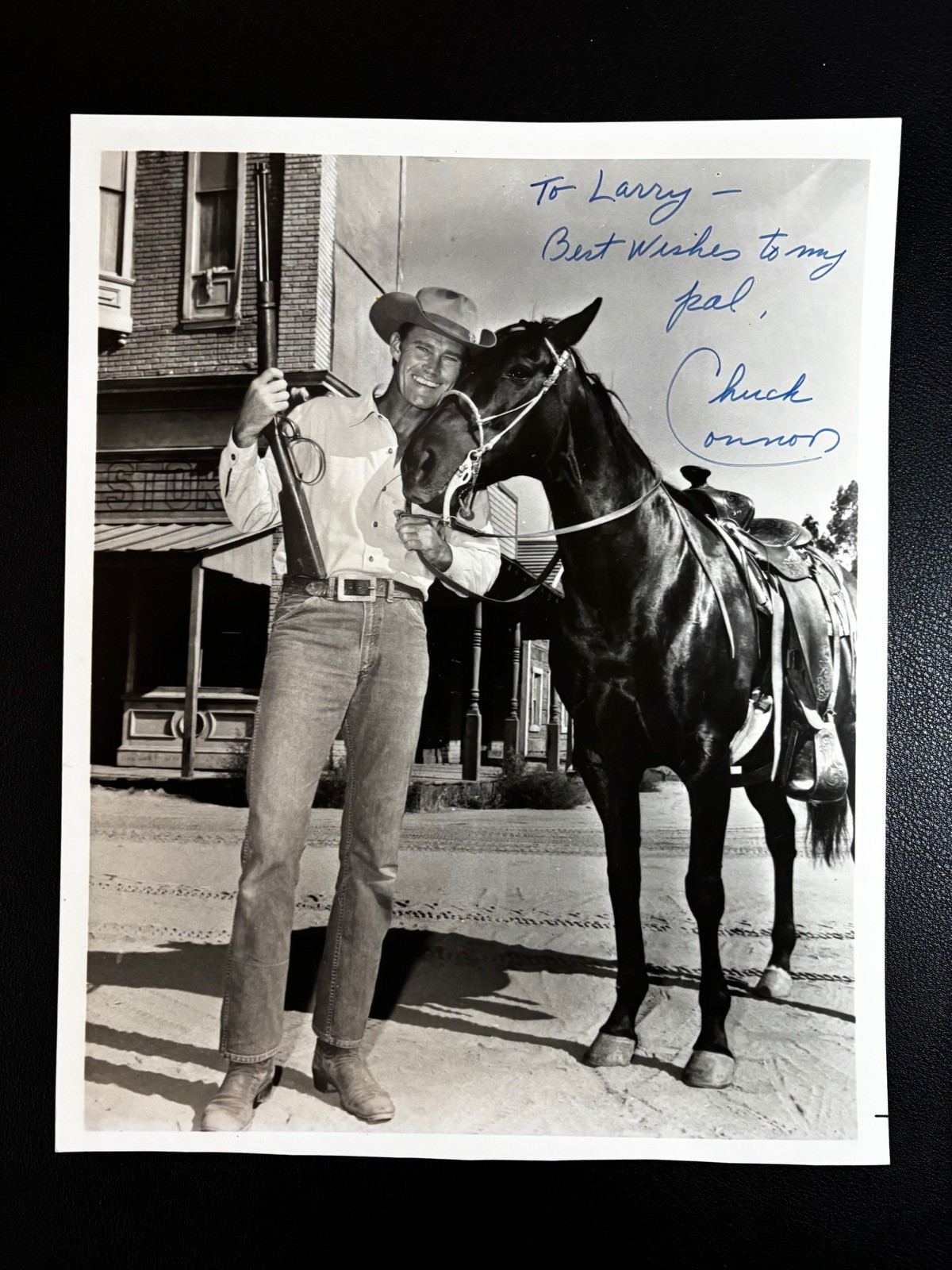 Chuck Connors Signed 8x10 Photo THE RIFLEMAN Autograph 