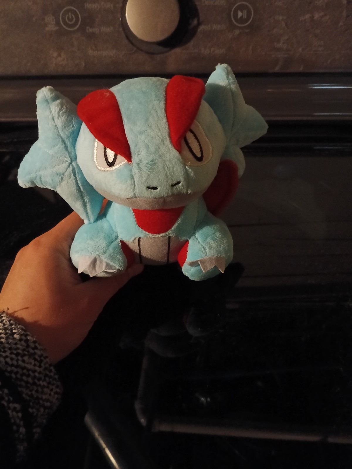 SALAMENCE POKEMON PLUSH - 6” - Standing Soft Figure