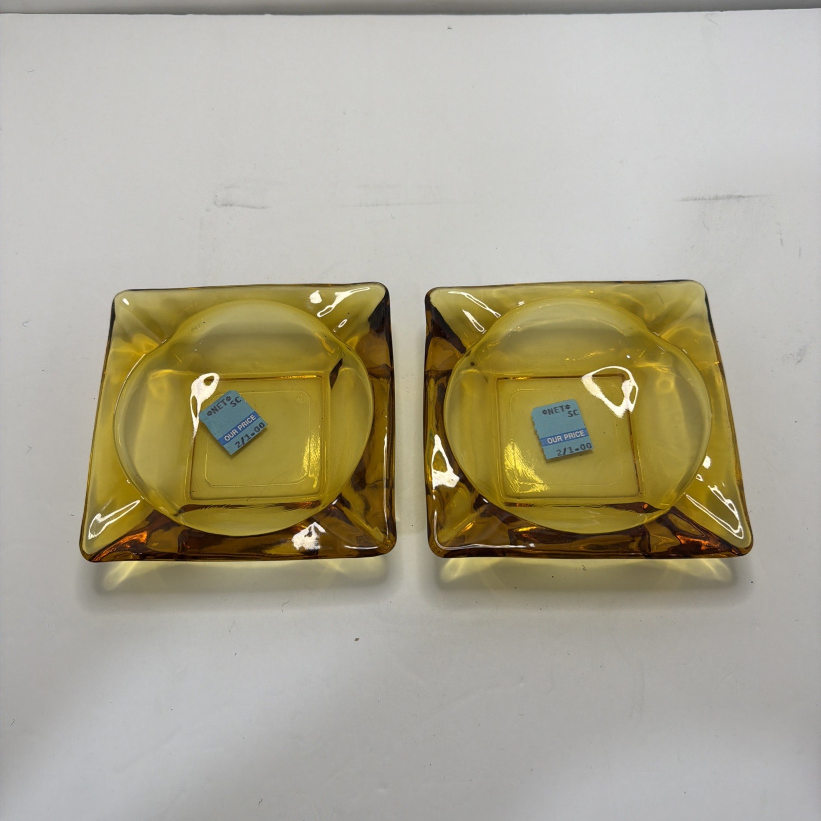 Vintage 1970s Mid Century Modern Amber Glass 4 Slot 4.5