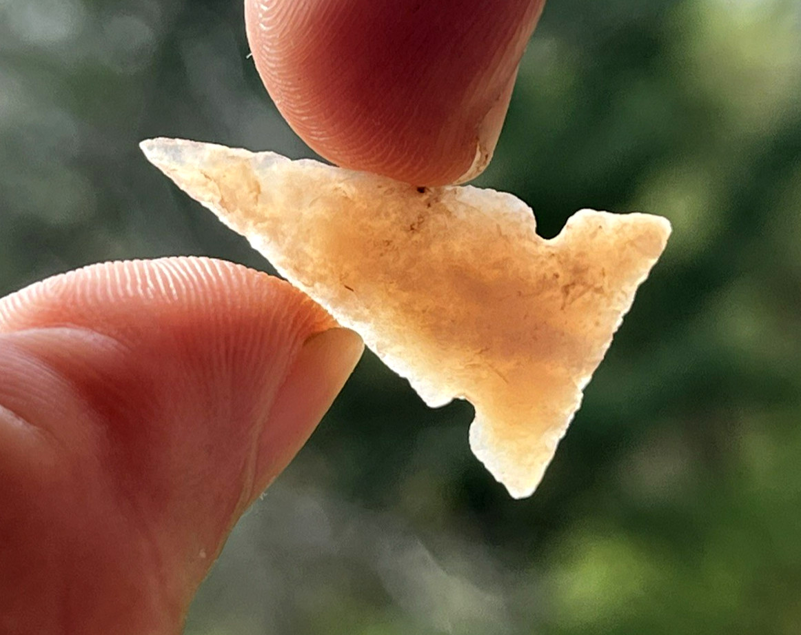PHENOMENAL COLORADO PUEBLO SIDE NOTCH POINT ARROWHEAD AUTHENTIC ARTIFACT BG