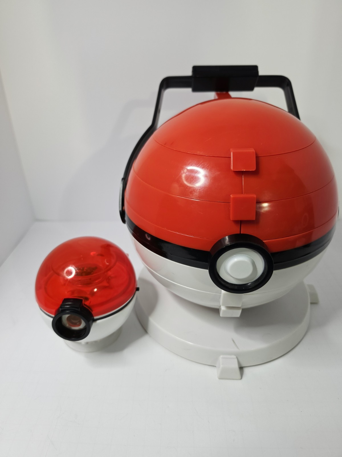 Pokémon Vintage Glass Character Marbles  w/ PokéBall Carry Case & Shooter 