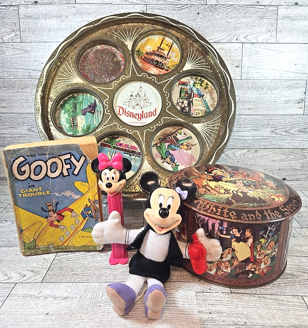 Lot of 5 Vintage Disney Items Disneyland Tray Book Pez Tin Minnie Mickey